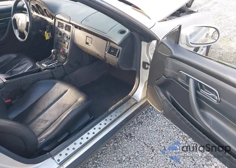 1998 Mercedes-Benz Slk 230 z USA, uszkodzony, nr VIN WDBKK47F6WF013716